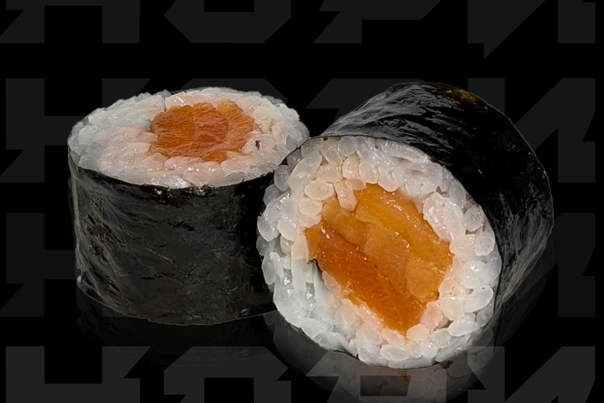 Маки с лососем